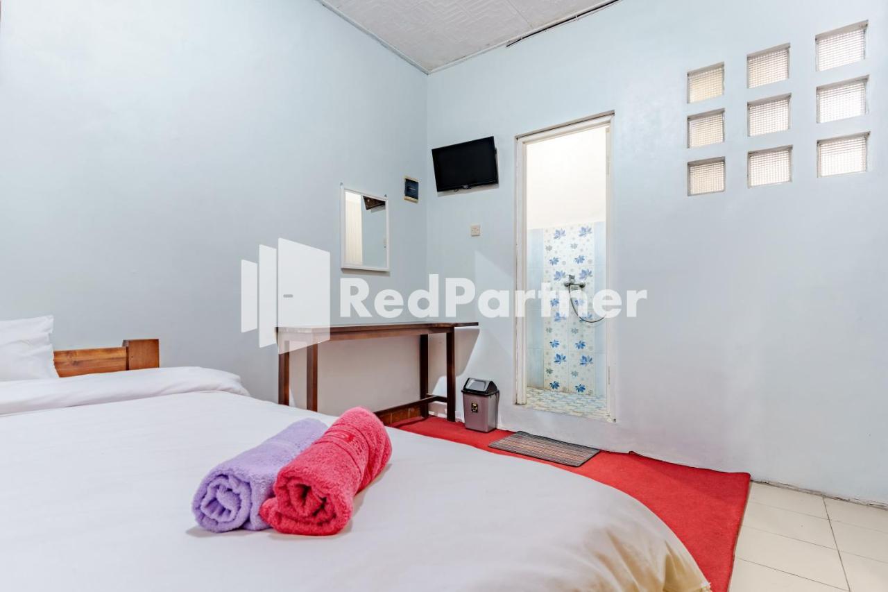 Nafisa Homestay Syariah Near Jatim Park 3 Batu Mitra Reddoorz Malang Exterior photo